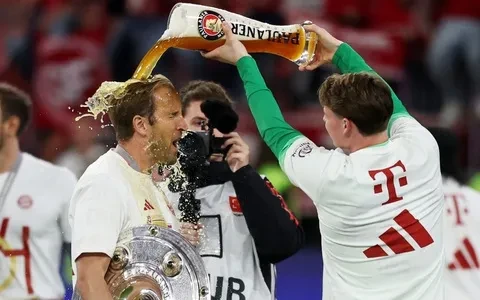 Chân sút vĩ đại Harry Kane trong khoảnh khắc tỏa sáng khẳng định di sản bóng đá