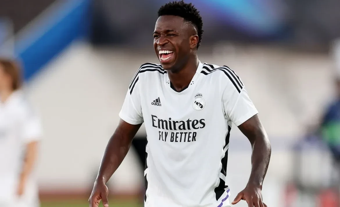 Vinicius Jr tự tin tỏa sáng vươn tầm biểu tượng mới tại câu lạc bộ Real Madrid